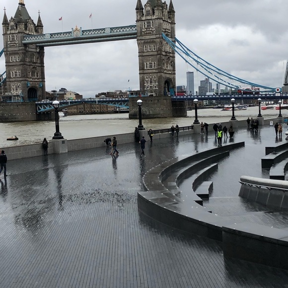 Meet your Poshers, Danny and Lori. - Picture 8 of 8